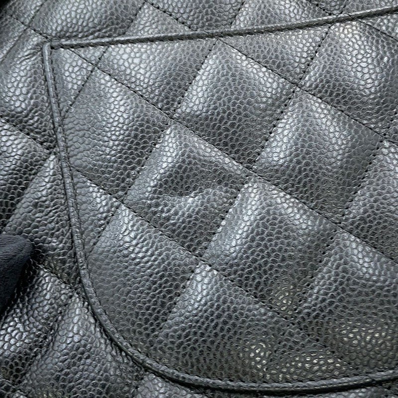 シャネル チェーンショルダーバッグ ココマーク マトラッセ30 キャビアスキン A58600 CHANEL 黒