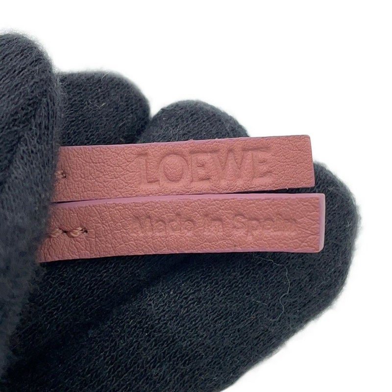 ロエベ バッグチャーム アナグラム ピグ フェルト カーフレザー C621232XBD LOEWE キーホルダー 豚 ブタ