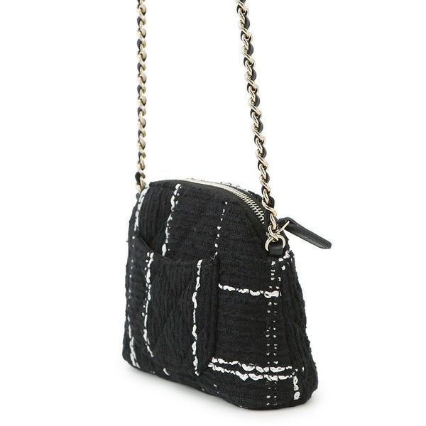 シャネル チェーンショルダーバッグ マトラッセ ココマーク ツイード CHANEL 黒 ノベルティ
