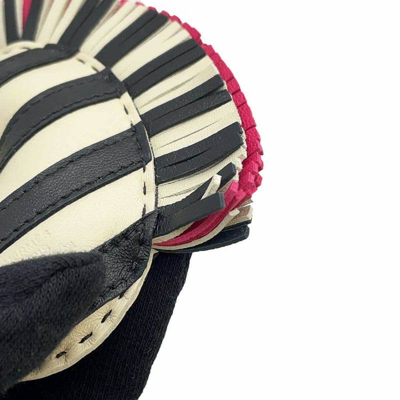 エルメス バッグチャーム ジージー・サバンナ クレ/ブラック/ローズメキシコ ラムスキン Z刻印 チャーム シマウマ