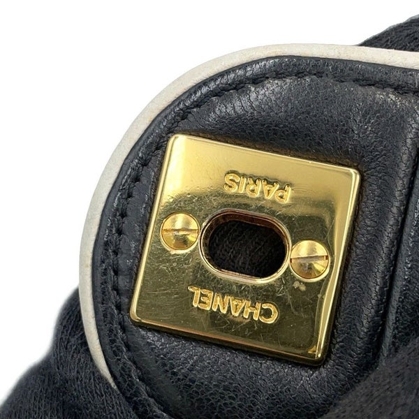 シャネル チェーンショルダーバッグ ミニ マトラッセ18 ココマーク ラムスキン CHANEL 黒