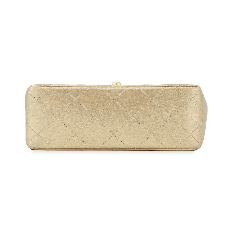 シャネル チェーンショルダーバッグ ミニ マトラッセ18 ココマーク ラムスキン CHANEL A35200