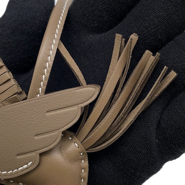 エルメス バッグチャーム ロデオPM ペガサス エトゥープ ラムスキン W刻印