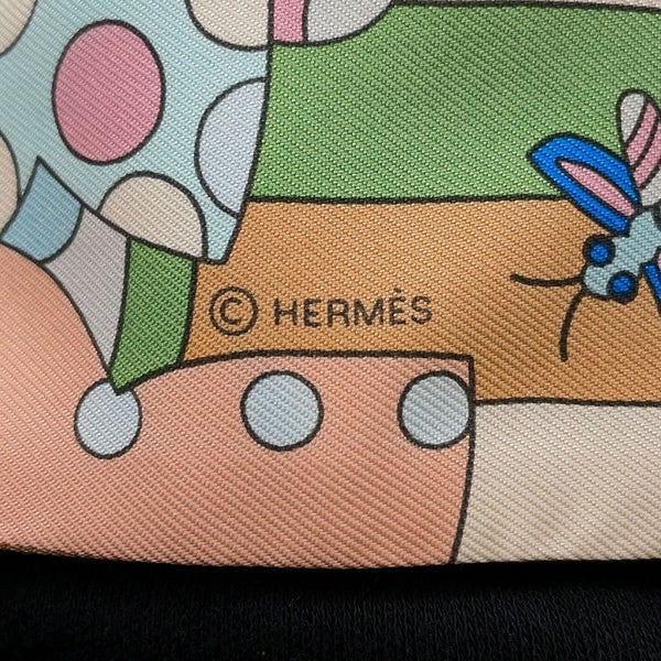 エルメス スカーフ ツイリー 森のささやき Les Murmures de la Foret HERMES シルクツイル 2023春夏