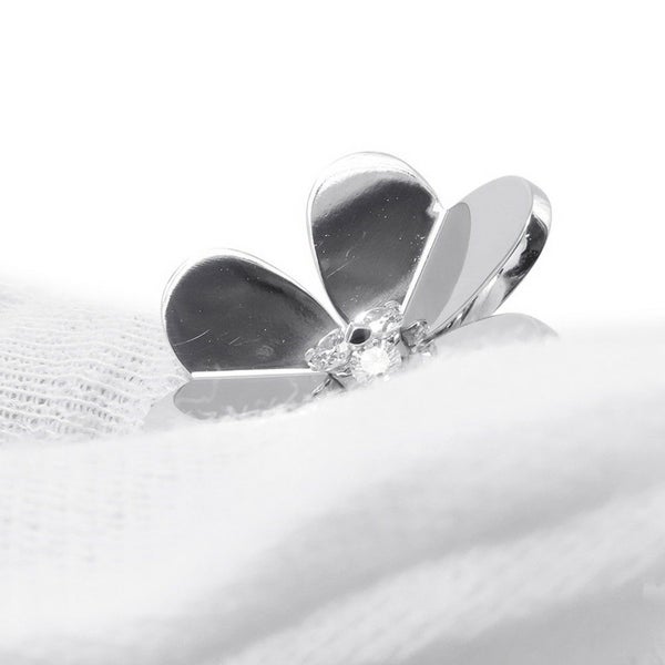 ヴァンクリーフ&アーペル ネックレス フリヴォル ペンダント ラージモデル ダイヤモンド 3P 計0.16ct K18WGホワイトゴールド VCARD25300