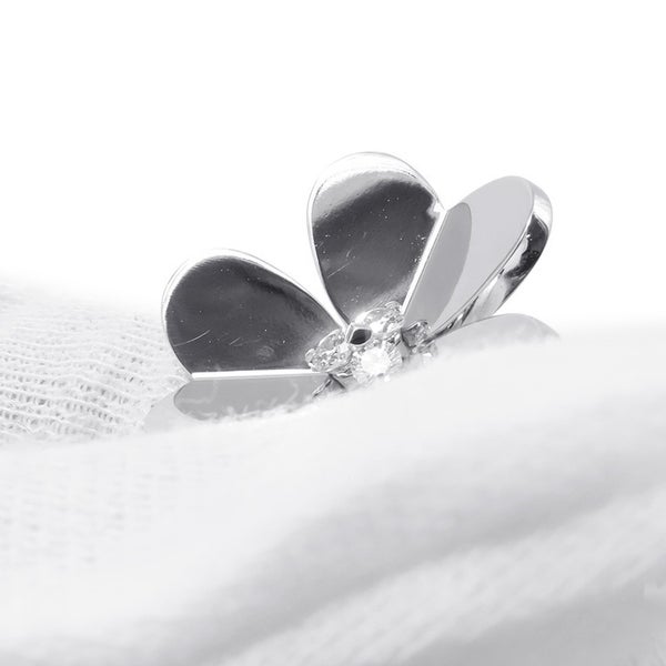 ヴァンクリーフ&アーペル ネックレス フリヴォル ペンダント ラージモデル ダイヤモンド 3P 計0.16ct K18WGホワイトゴールド VCARD25300