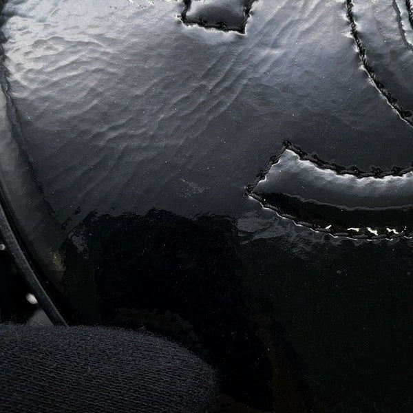 シャネル チェーンショルダーバッグ ココマーク ラウンド パテント CHANEL バッグ 黒