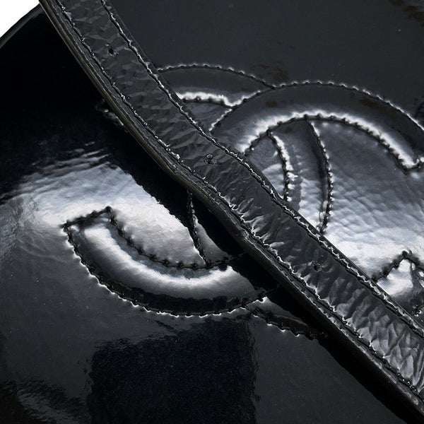 シャネル チェーンショルダーバッグ ココマーク ラウンド パテント CHANEL バッグ 黒