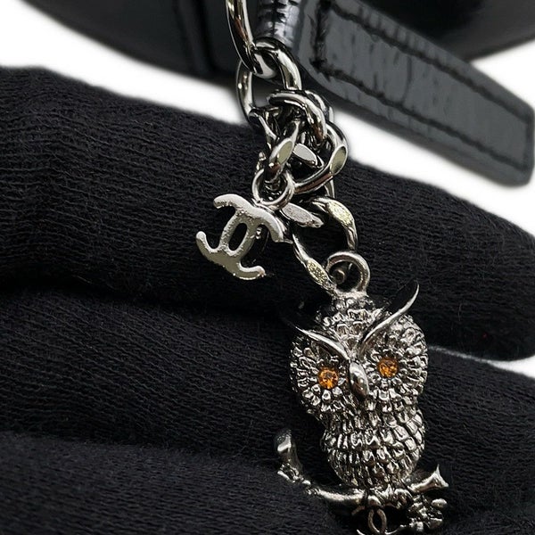 シャネル チェーンショルダーバッグ ココマーク ラウンド パテント CHANEL バッグ 黒