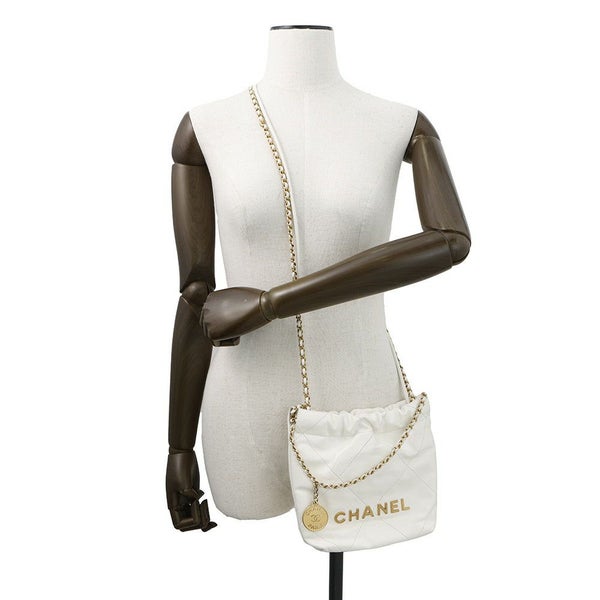 シャネル ハンドバッグ CHANEL 22 ミニ ココマーク シャイニーカーフレザー AS3980 CHANEL 2way 白