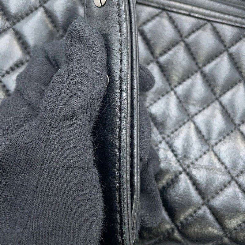 シャネル チェーンショルダーバッグ ココマーク マトラッセ ボーイシャネル レザー A67086 CHANEL 黒