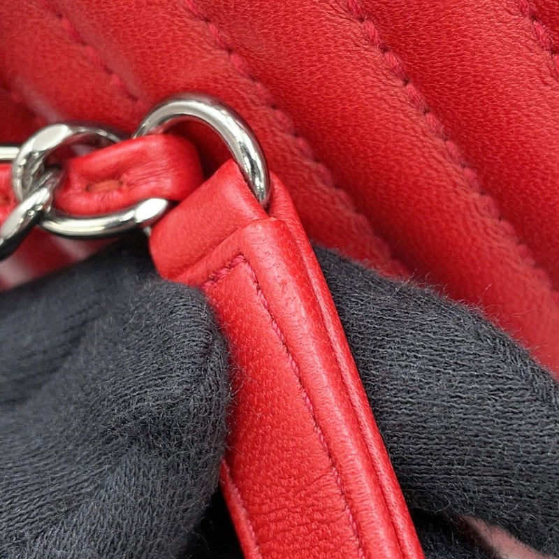 シャネル チェーントートバッグ ココマーク シェブロン ラムスキン CHANEL Vステッチ