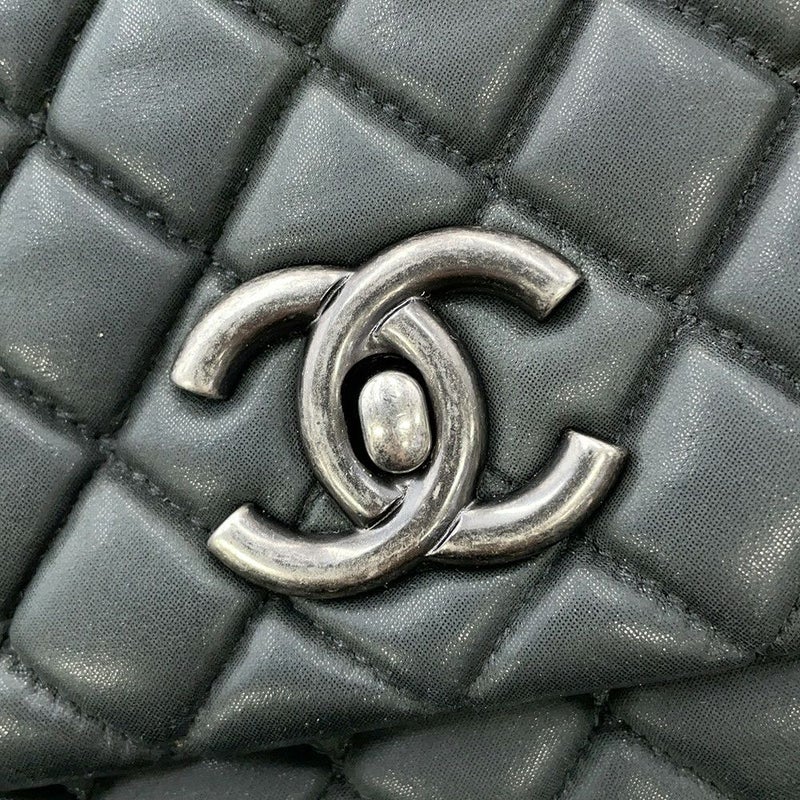 シャネル チェーンショルダーバッグ マトラッセ ココマーク シングルフラップ スパークル レザー CHANEL 黒