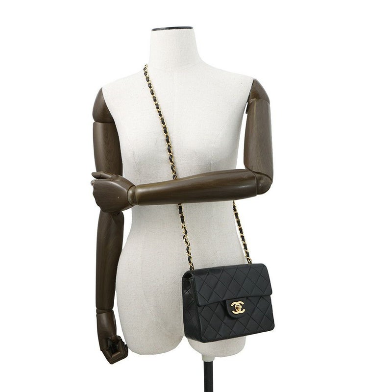 シャネル チェーンショルダーバッグ ミニ マトラッセ ココマーク シングルチェーン ラムスキン A01115 CHANEL 黒