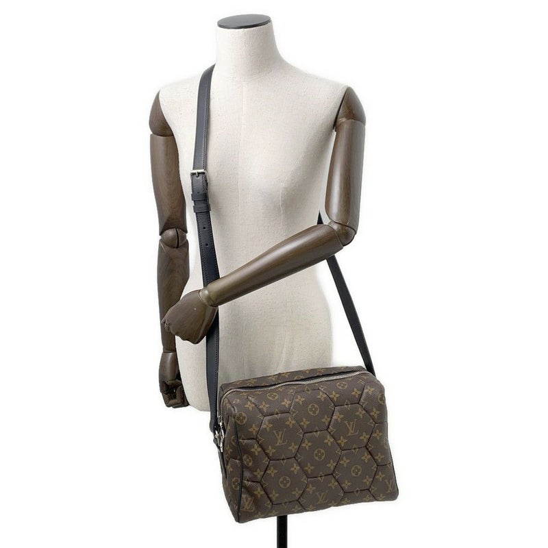 ルイヴィトン ショルダーバッグ モノグラム・マカサー エクサゴン ネオ・トロカデロ M56718 ヴィトン バッグ 黒 ブラック