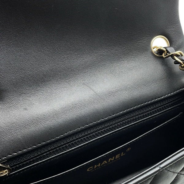 シャネル チェーンショルダーバッグ ミニ マトラッセ 20 ココマーク ラムスキン A69900 CHANEL 黒