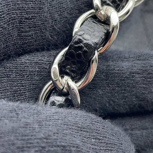 シャネル チェーンショルダーバッグ マトラッセ25 ココマーク キャビアスキン ダブルチェーン A01112 CHANEL 黒