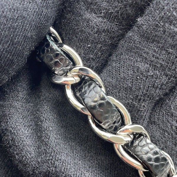 シャネル チェーンショルダーバッグ マトラッセ25 ココマーク キャビアスキン ダブルチェーン A01112 CHANEL 黒