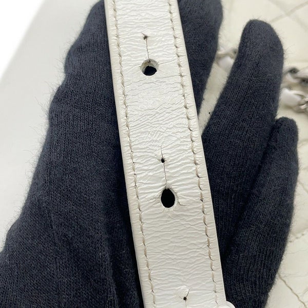 シャネル チェーンショルダーバッグ ガブリエル ドゥ シャネル ホーボー スモール A91810 CHANEL  白