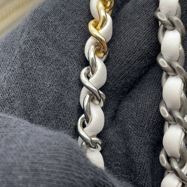 シャネル チェーンショルダーバッグ ガブリエル ドゥ シャネル ホーボー スモール A91810 CHANEL  白