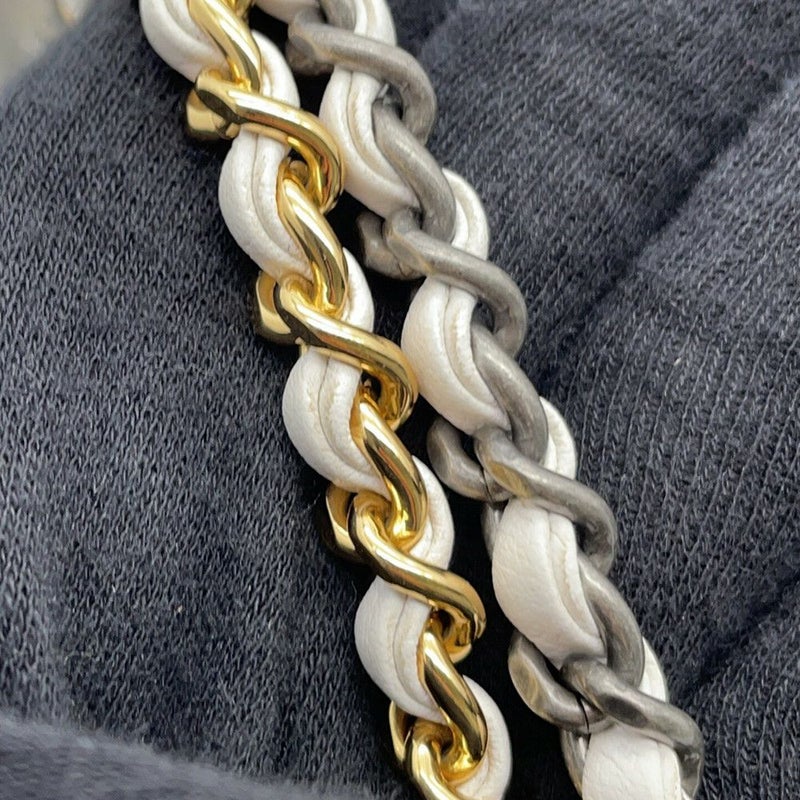 シャネル チェーンショルダーバッグ ガブリエル ドゥ シャネル ホーボー スモール A91810 CHANEL  白