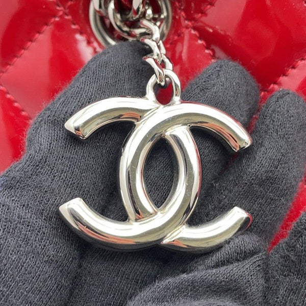 シャネル チェーンショルダーバッグ マドモアゼル ボーリングバッグ パテントレザー ココマーク A50556 CHANEL