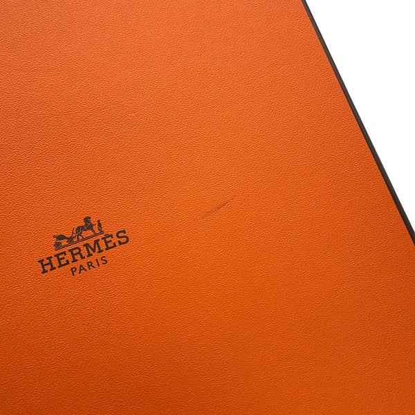 エルメス スカーフ カレ70 ミッドナイト・フォーブル Minuit au Faubourg HERMES シルクスカーフ 2022年春夏