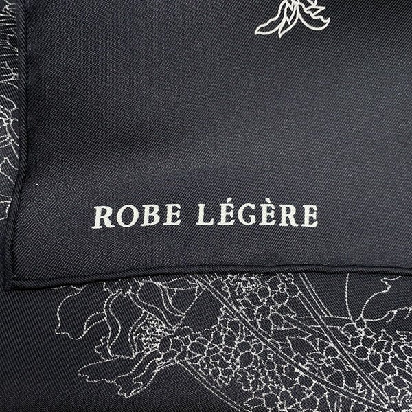 エルメス スカーフ カレ90 ローブ・レジェール Robe Legere HERMES シルクスカーフ 2022年秋冬 黒 白