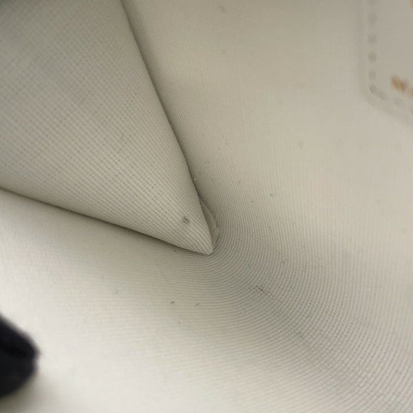 シャネル コインケース マトラッセ ココマーク キャビアスキン AP3179 フラグメント カードケース 白