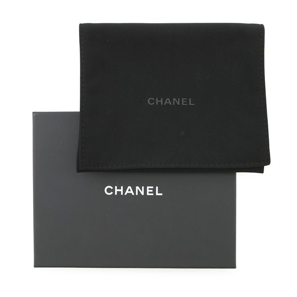 シャネル コインケース マトラッセ ココマーク キャビアスキン AP3179 フラグメント カードケース 白