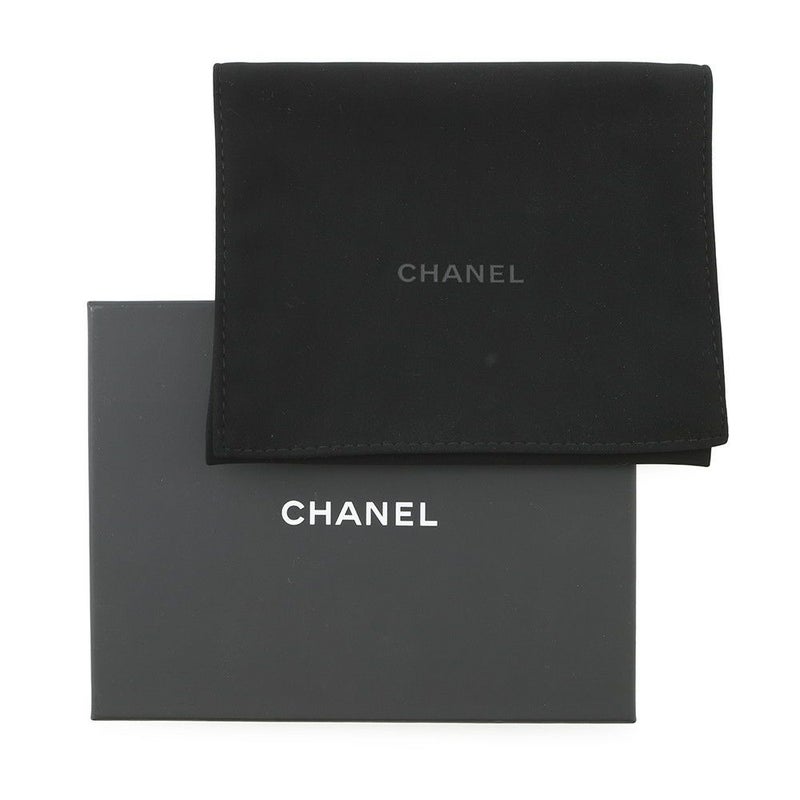 シャネル コインケース マトラッセ ココマーク キャビアスキン AP3179 フラグメント カードケース 白