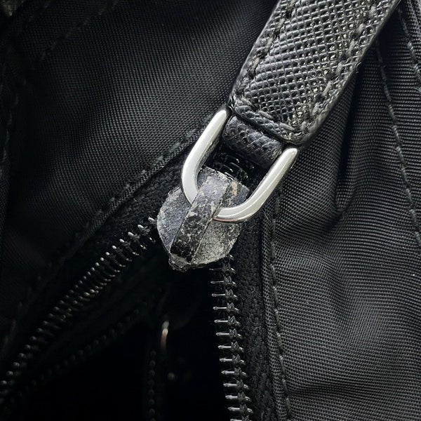 プラダ ショルダーバッグ トライアングルロゴ ナイロン VA0563 PRADA バッグ 黒