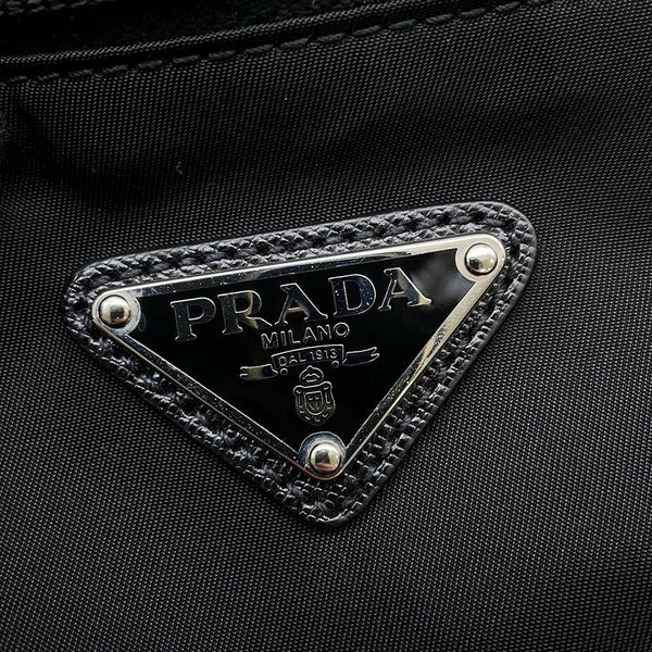 プラダ ショルダーバッグ トライアングルロゴ ナイロン VA0563 PRADA バッグ 黒