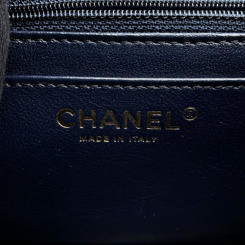 シャネル チェーンショルダーバッグ マトラッセ ココマーク ラムスキン A35200 CHANEL バッグ