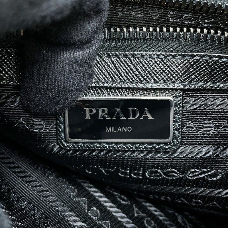 プラダ ショルダーバッグ Re-Nylon トライアングルロゴ 2VH118 PRADA 黒