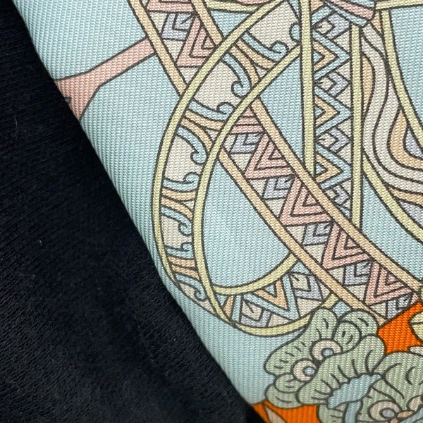 エルメス スカーフ ツイリー 杖傘と決闘 De l'Ombrelle aux Duels Vieux HERMES シルクツイル 2021秋冬