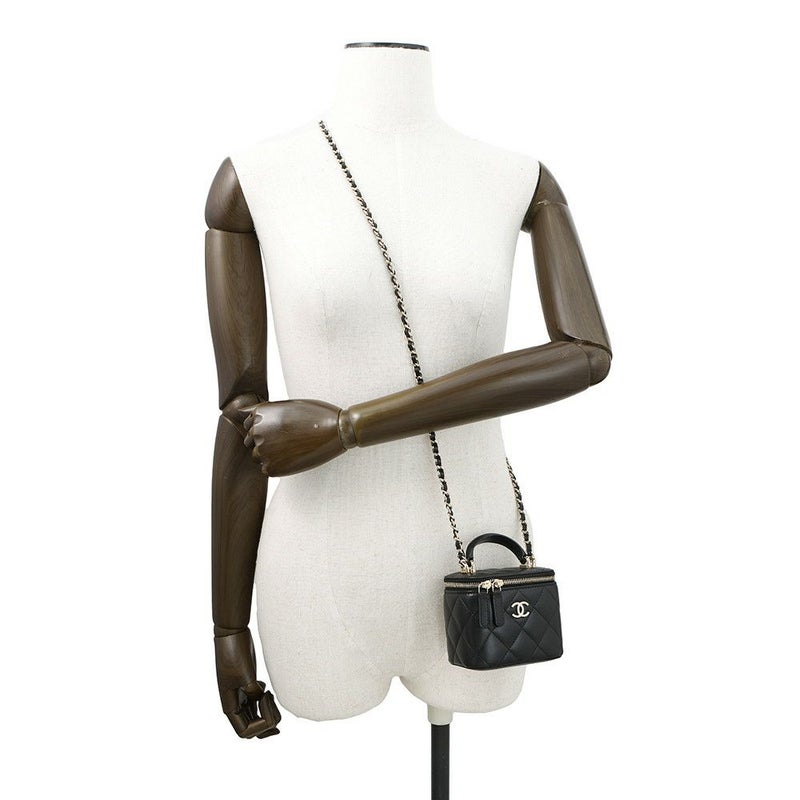 シャネル チェーンショルダーバッグ スモール バニティケース ラムスキン AP2198 CHANEL ポシェット 黒 ヴァニティ