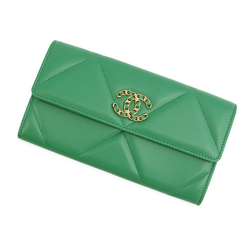 シャネル 二つ折り財布 ココマーク CHANEL19 フラップウォレット ミディアム ラムスキン AP0953 CHANEL 財布