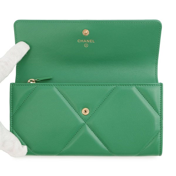 シャネル 二つ折り財布 ココマーク CHANEL19 フラップウォレット ミディアム ラムスキン AP0953 CHANEL 財布