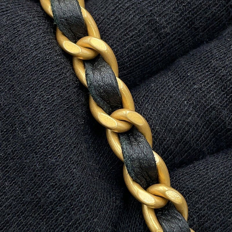 シャネル チェーンショルダーバッグ フェイクパール マトラッセ ココマーク キャビアスキン AP4585 CHANEL 黒