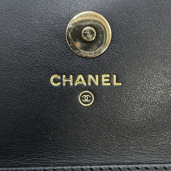 シャネル チェーンウォレット スモール チェーンクラッチ リボン シャイニーラムスキン AP4466 CHANEL 財布 黒