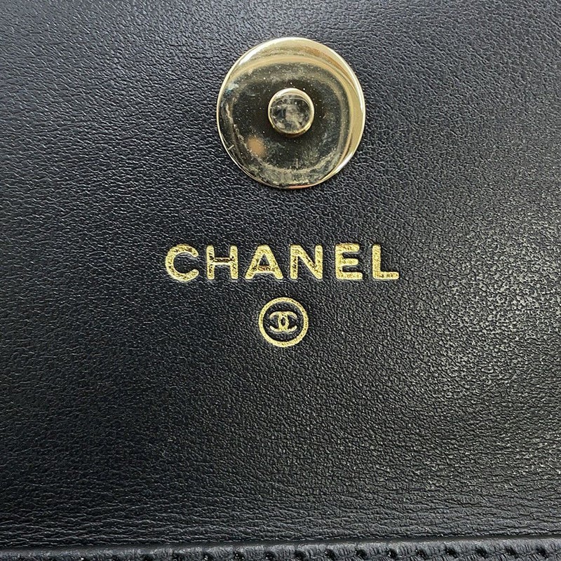 シャネル チェーンウォレット スモール チェーンクラッチ リボン シャイニーラムスキン AP4466 CHANEL 財布 黒