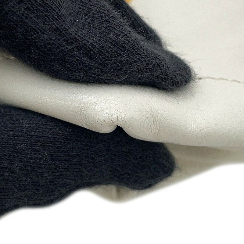 シャネル ハンドバッグ CHANEL 22 ミニ ココマーク シャイニーカーフレザー AS3980 CHANEL 2way 白