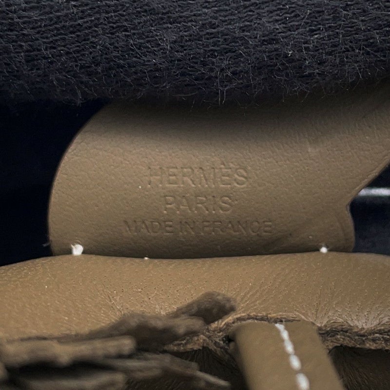 エルメス バッグチャーム ロデオPM ペガサス エトゥープ ラムスキン K刻印