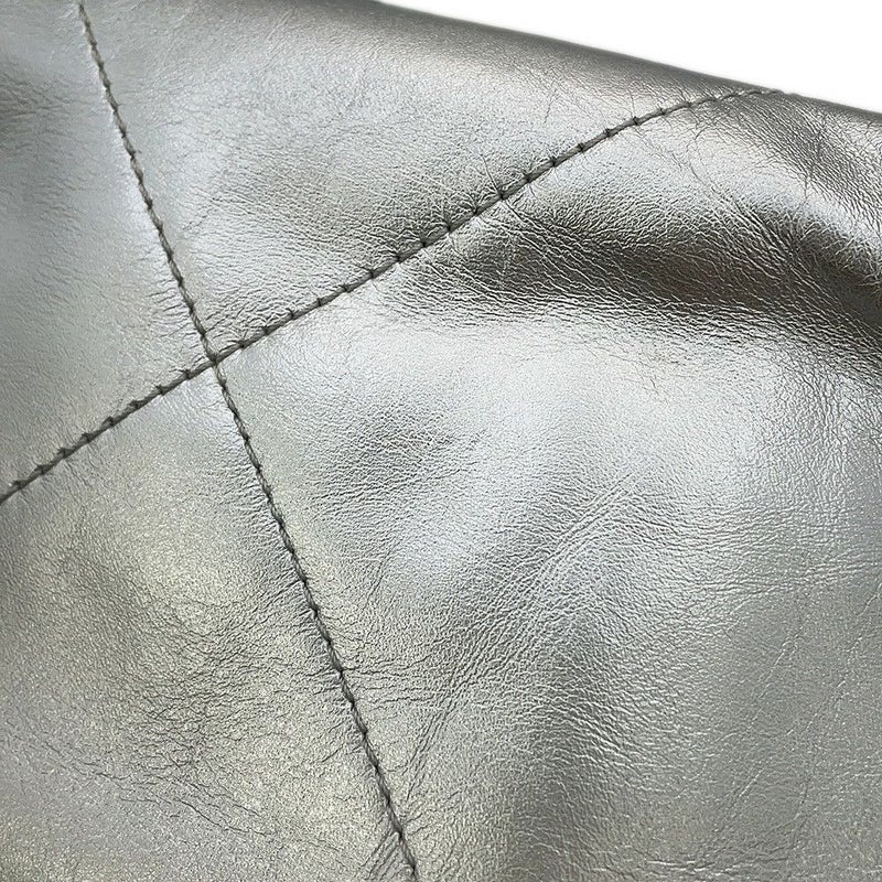 シャネル ハンドバッグ CHANEL 22 ミニ ココマーク シャイニーカーフレザー AS3980 CHANEL 2way 白