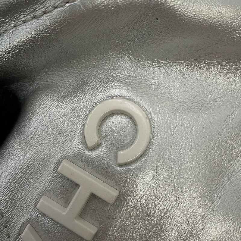 シャネル ハンドバッグ CHANEL 22 ミニ ココマーク シャイニーカーフレザー AS3980 CHANEL 2way 白