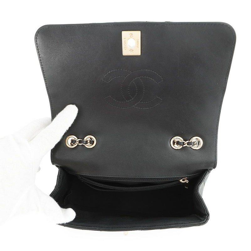 シャネル チェーンショルダーバッグ Vステッチ シェブロン ラムスキン CHANEL 黒