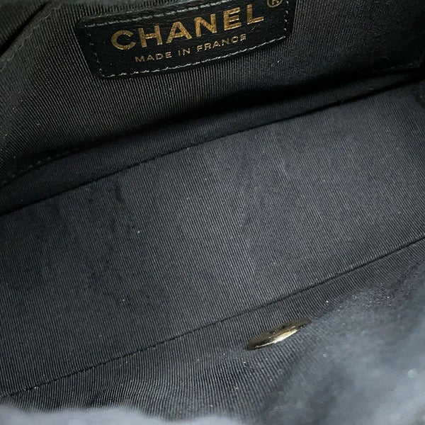 シャネル チェーンショルダーバッグ Vステッチ シェブロン ラムスキン CHANEL 黒