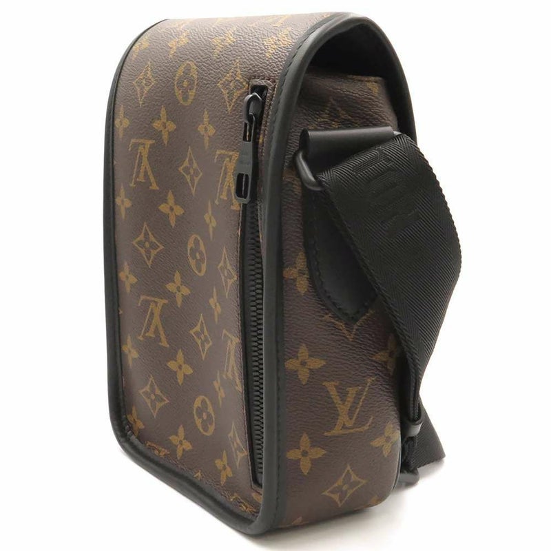 ルイヴィトン ショルダーバッグ モノグラム・マカサー アーチー・メッセンジャー M46442 LOUIS VUITTON ヴィトン メンズ 黒