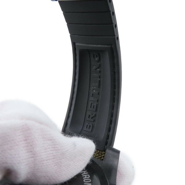 ブライトリング アベンジャー ハリケーン XB1210E4/BE89 BREITLING 腕時計 黒文字盤